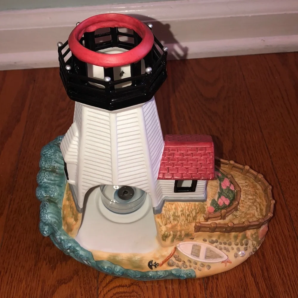 PartyLite Plymouth Light Lighthouse Candle Holder - Picture 4 of 7